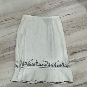 Norton McNaughton White Skirt with Black Floral Detail